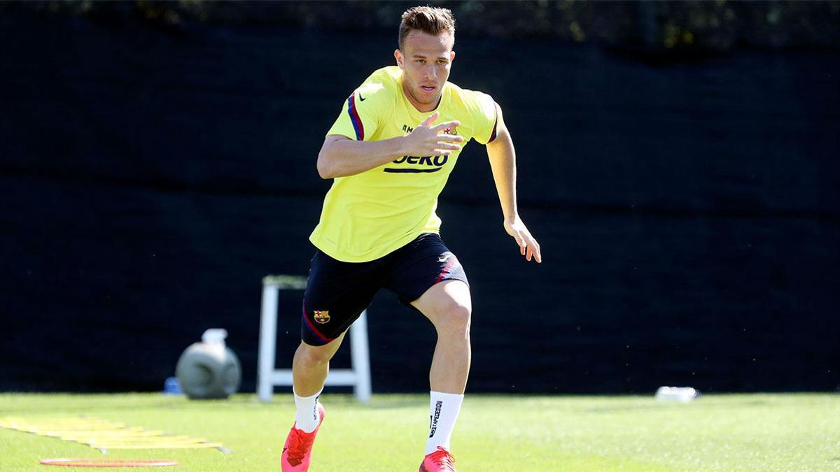 Arthur se acerca a la Juve