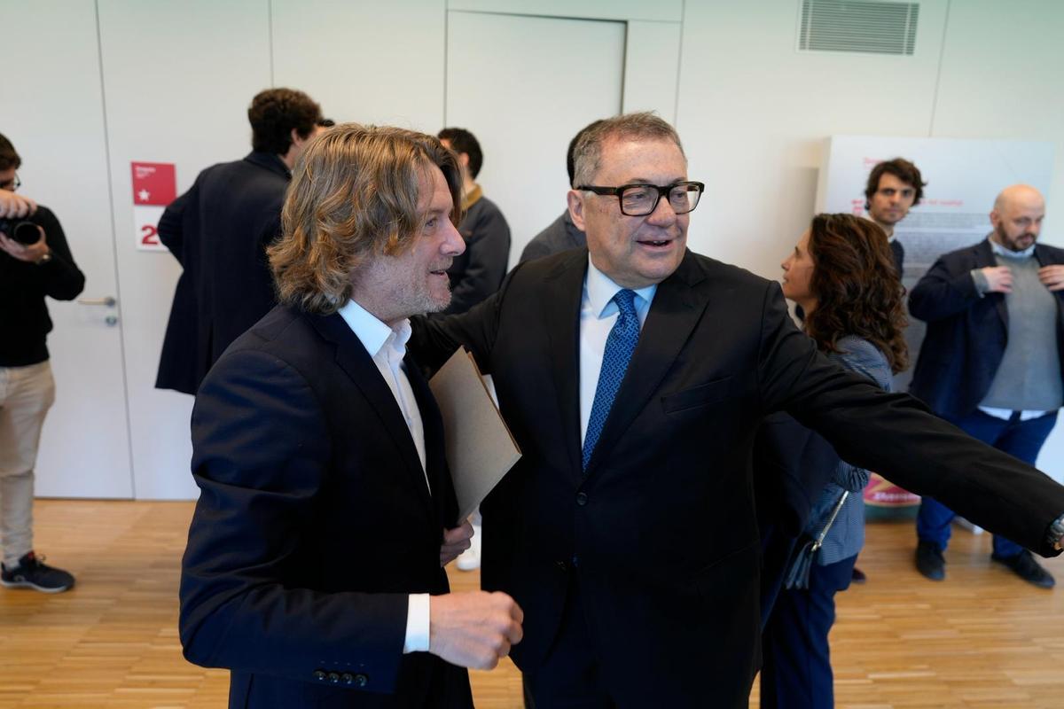 El concejal de Deportes de Barcelona, David Escudé, y el presidente de Barcelona Global, Ramon Agenjo.