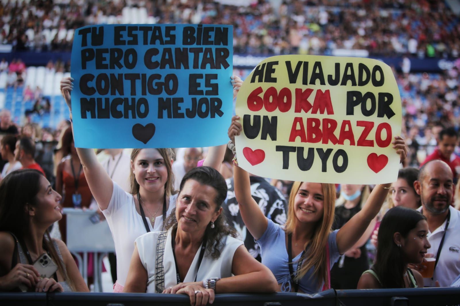 València baila al ritmo de Maluma