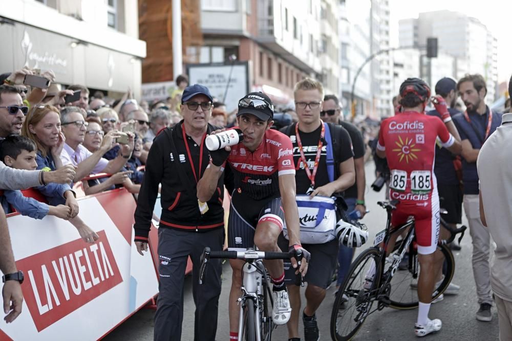 Llegada de la Vuelta a España al Muro de San Lorenzo