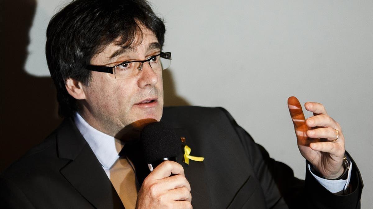 CARLES PUIGDEMONT