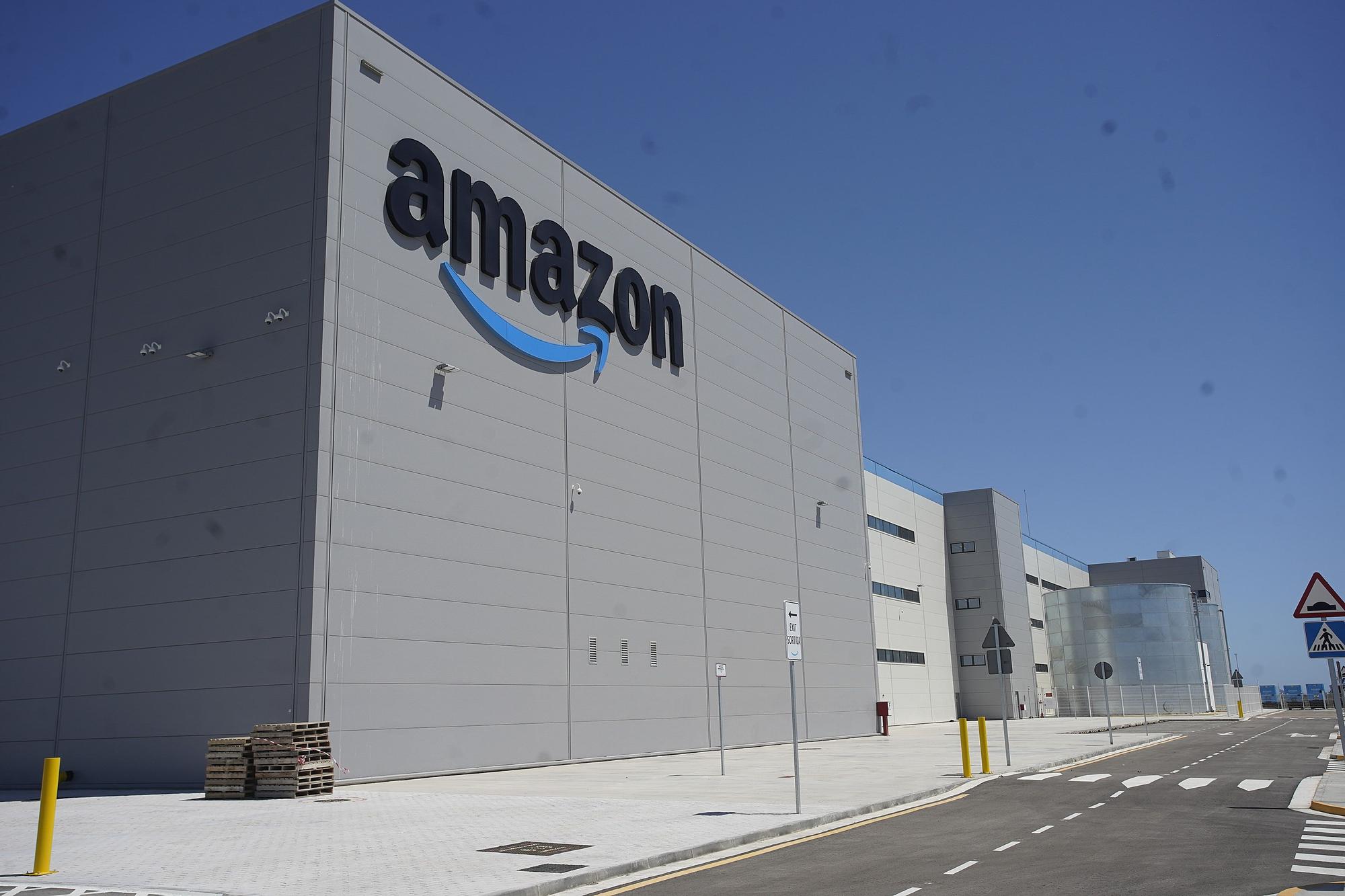 Amazon comença a expedir comandes des del centre logístic de l'Empordà