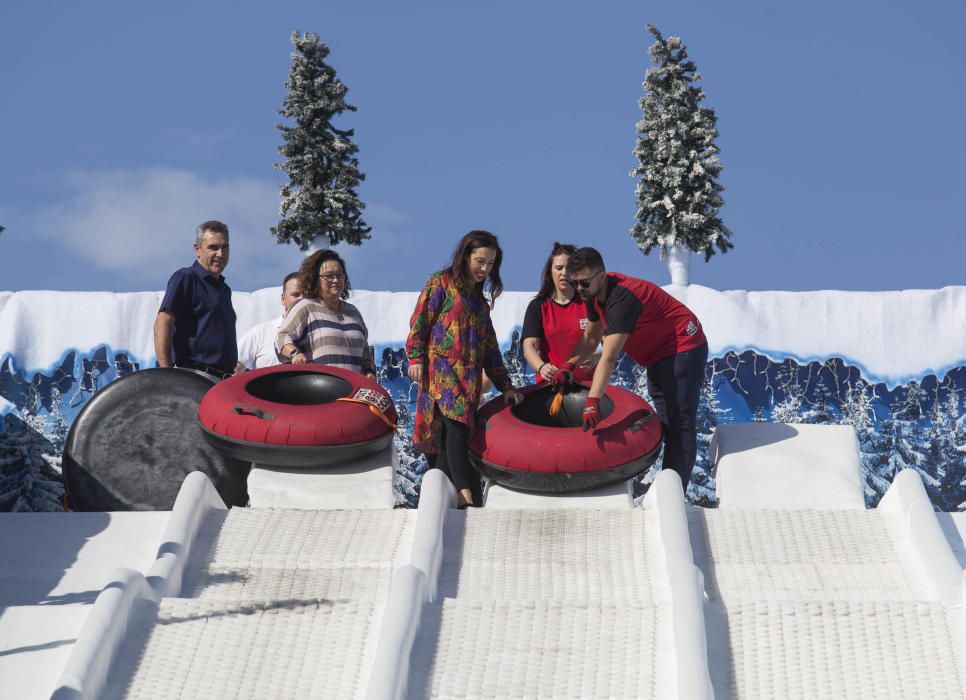 Inauguración del tobogán gigante en Santa Cruz de