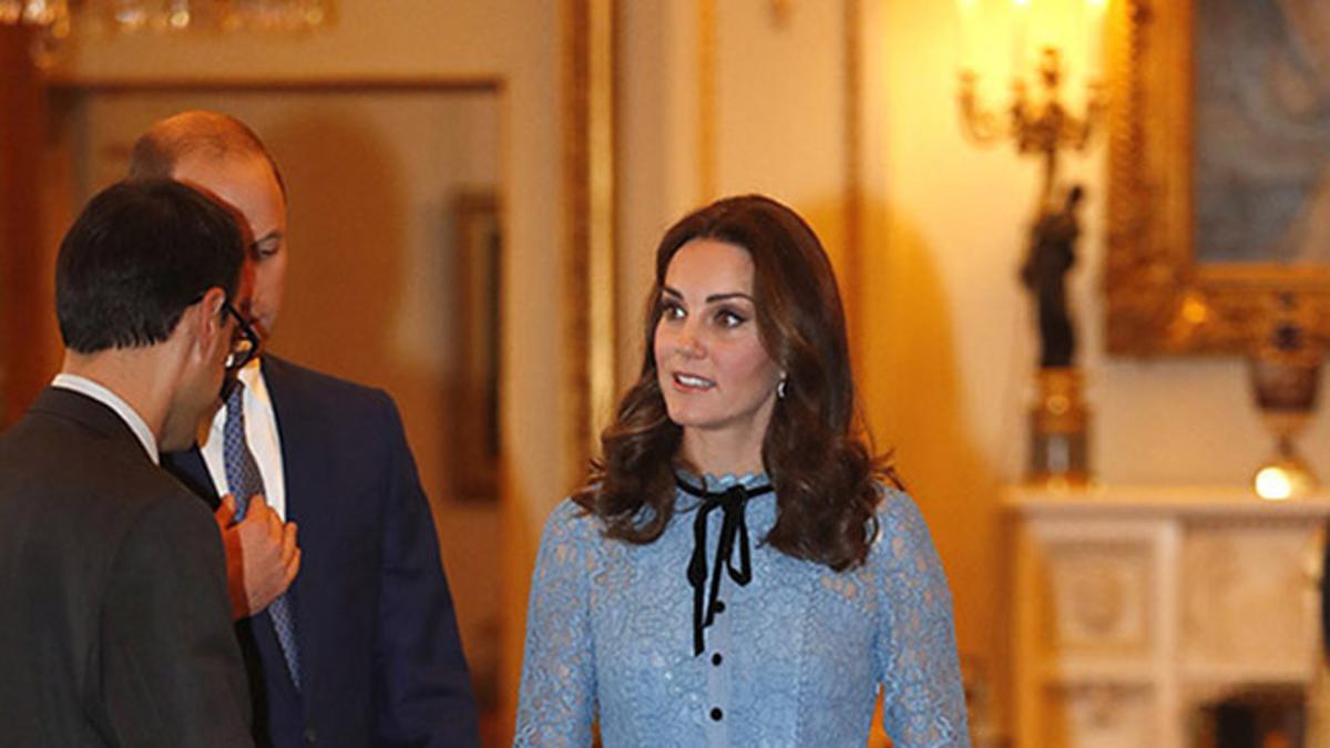 Kate Middleton durante una recepción en Buckingham Palace