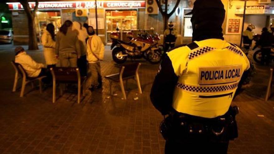 Investigan a una red de policías por trato de favor a empresarios del ocio nocturno