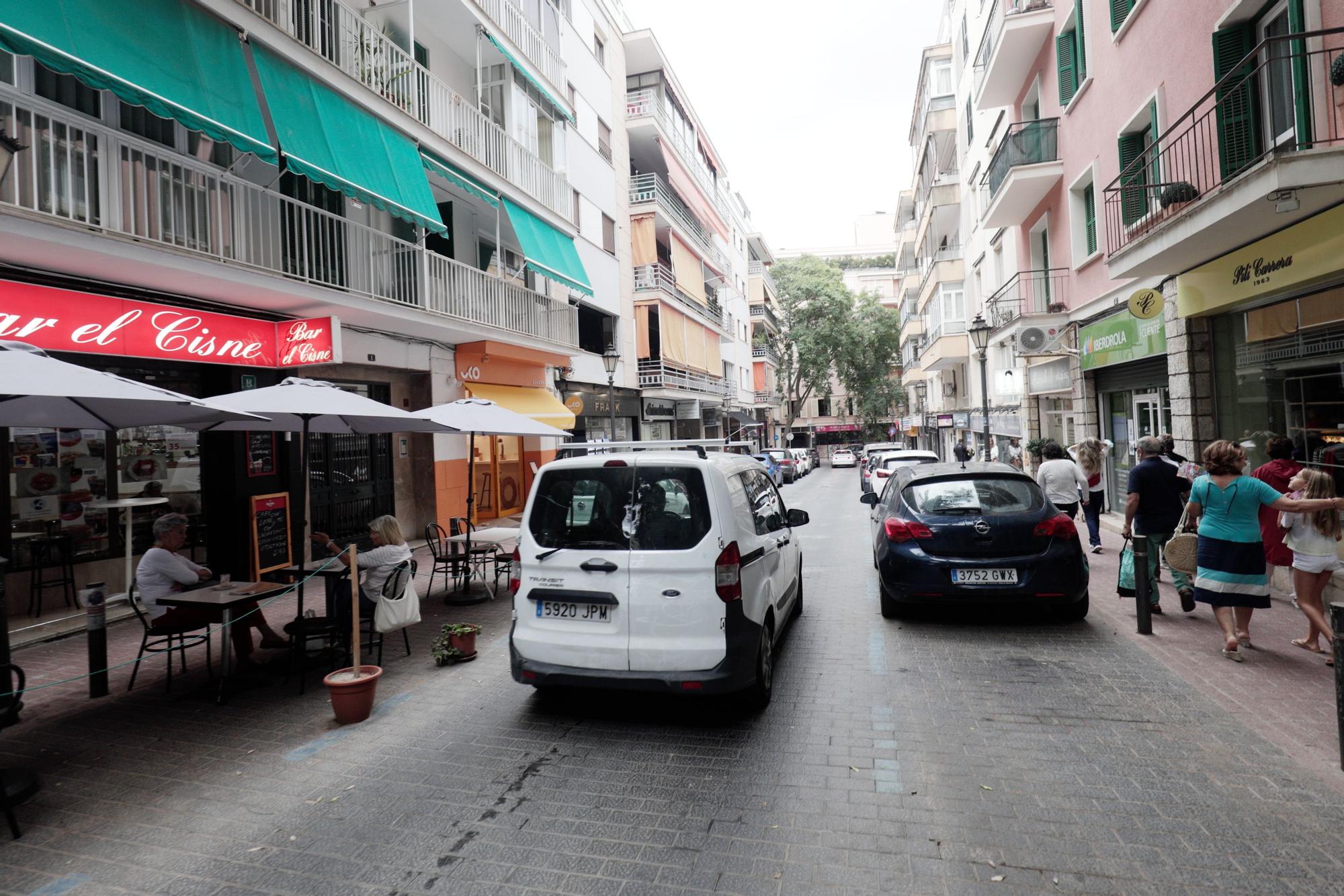 Los residentes toman los aparcamientos del centro el Día sin Coches