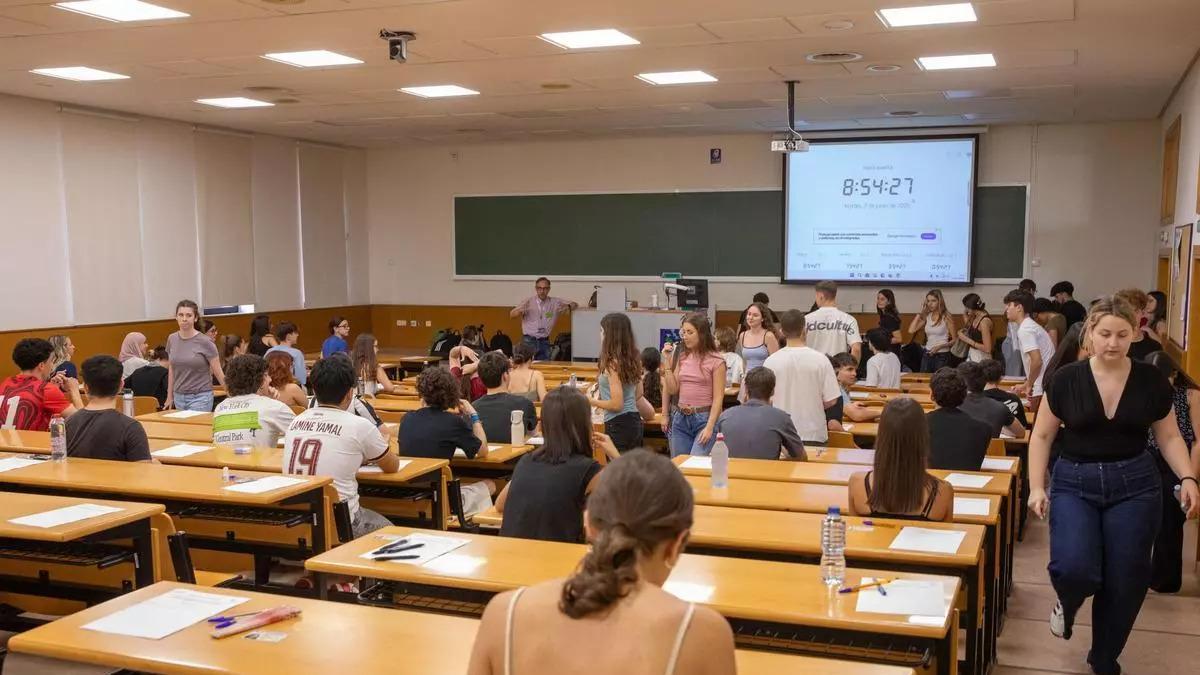 Un examen de la selectividad de este 2026 en la UJI de Castelló.