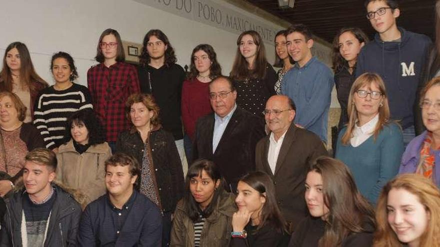 Presetación del fallo del premio San Clemente, ayer. // Xoan Álvarez