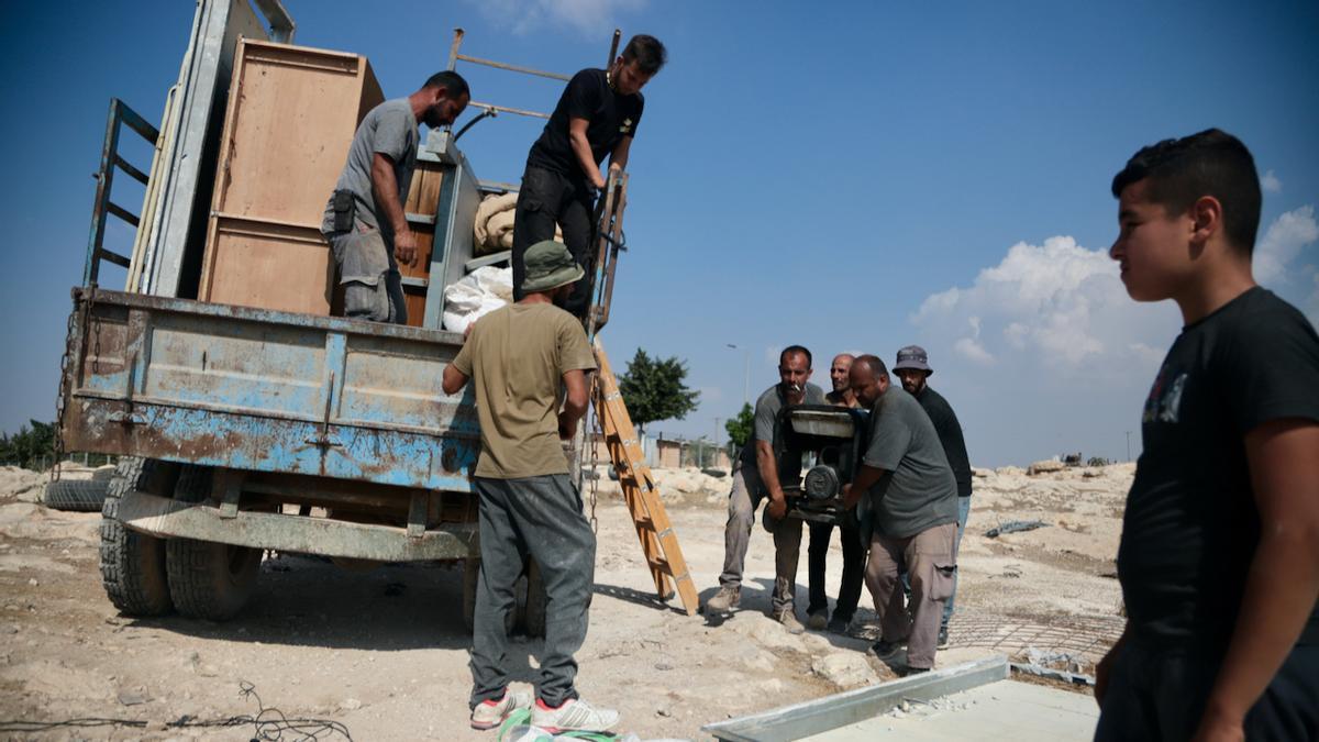 Centenares de palestinos están siendo expulsados de sus tierras en Cisjordania.