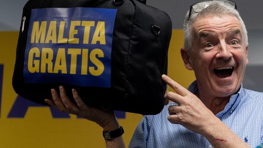 Ryanair actualizará en semanas los medidores para el nuevo tamaño de maletas gratis