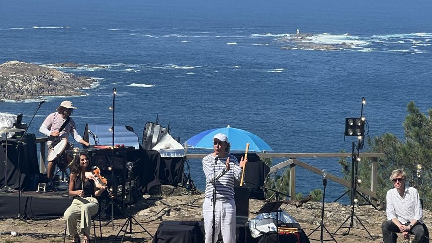 As vistas de Monteferro coa música de Carlos Núñez navegarán por Europa