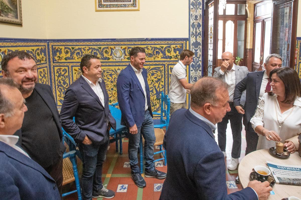 Las promesas de Mazón: más flexibilidad en el turismo residencial y menos burocracia