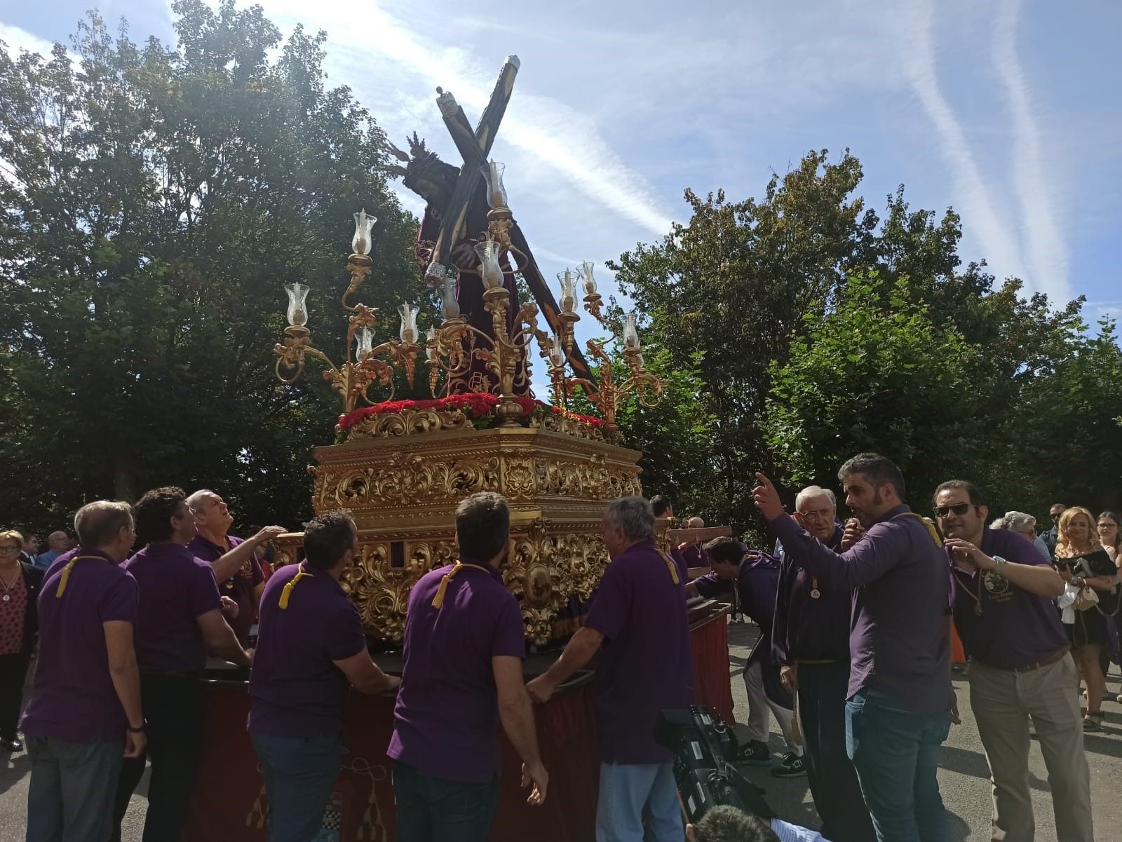 Todas las imágenes del Ecce Homo: así fue la multitudinaria y emocionante procesión en Noreña