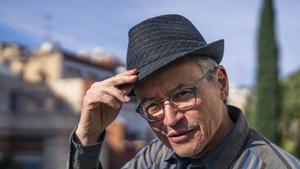 El dibujante Joe Sacco, referente del cómic periodístico, durante su visita a Barcelona para presentar El disturbio eterno.