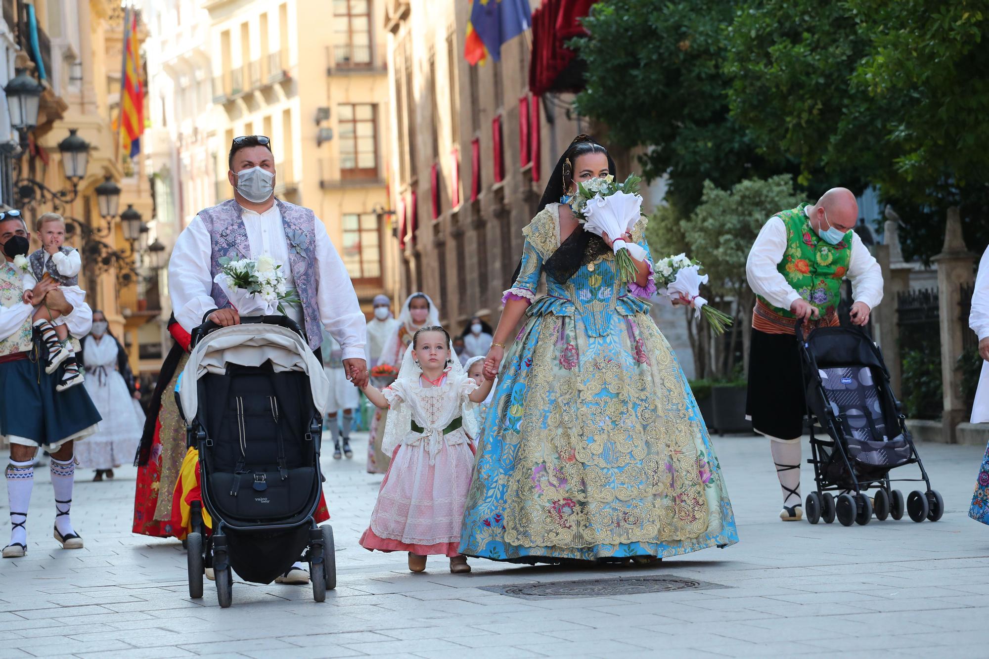 Búscate en la ofrenda por la calle caballeros de las 17:00 a las 18:00