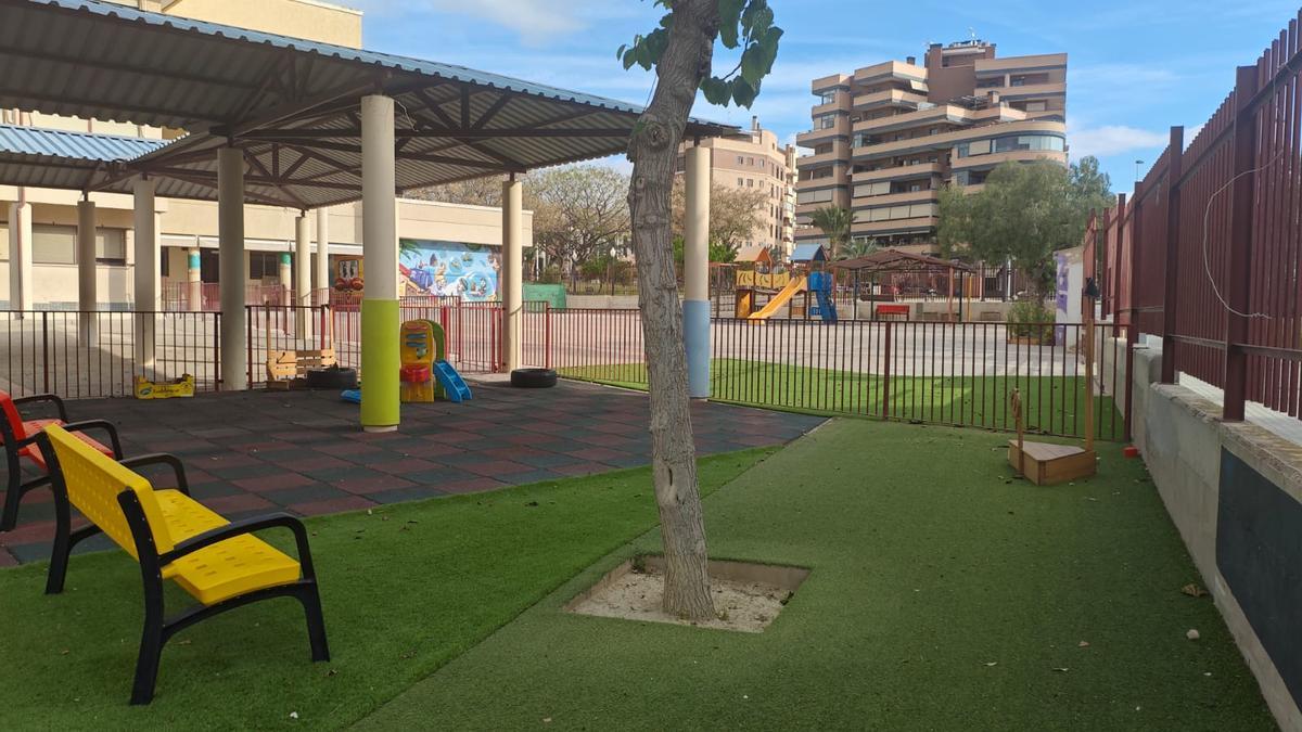 Patio del colegio Julio López María Orozco de Elche