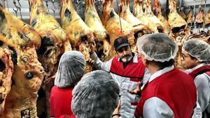 Lomos de vacuno mayor de Discarlux, la cárnica especializada en carnes gallegas que cumple 20 años y prepara una nueva planta en Vallecas.