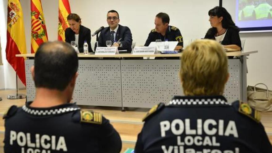 Alumnos de España, Puerto Rico y Brasil analizan en Vila-real la mediación policial