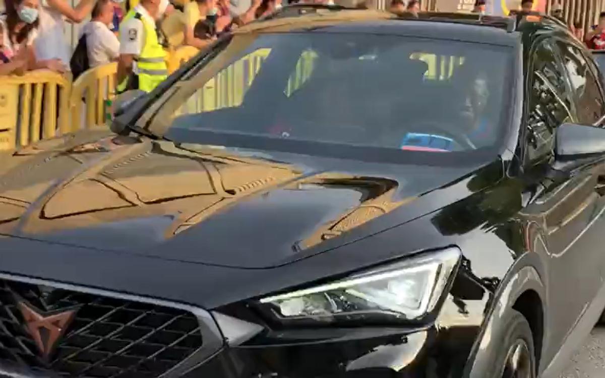 ¡La alegría hecha imagen! Así abandonó el Camp Nou el padre de Ansu Fati