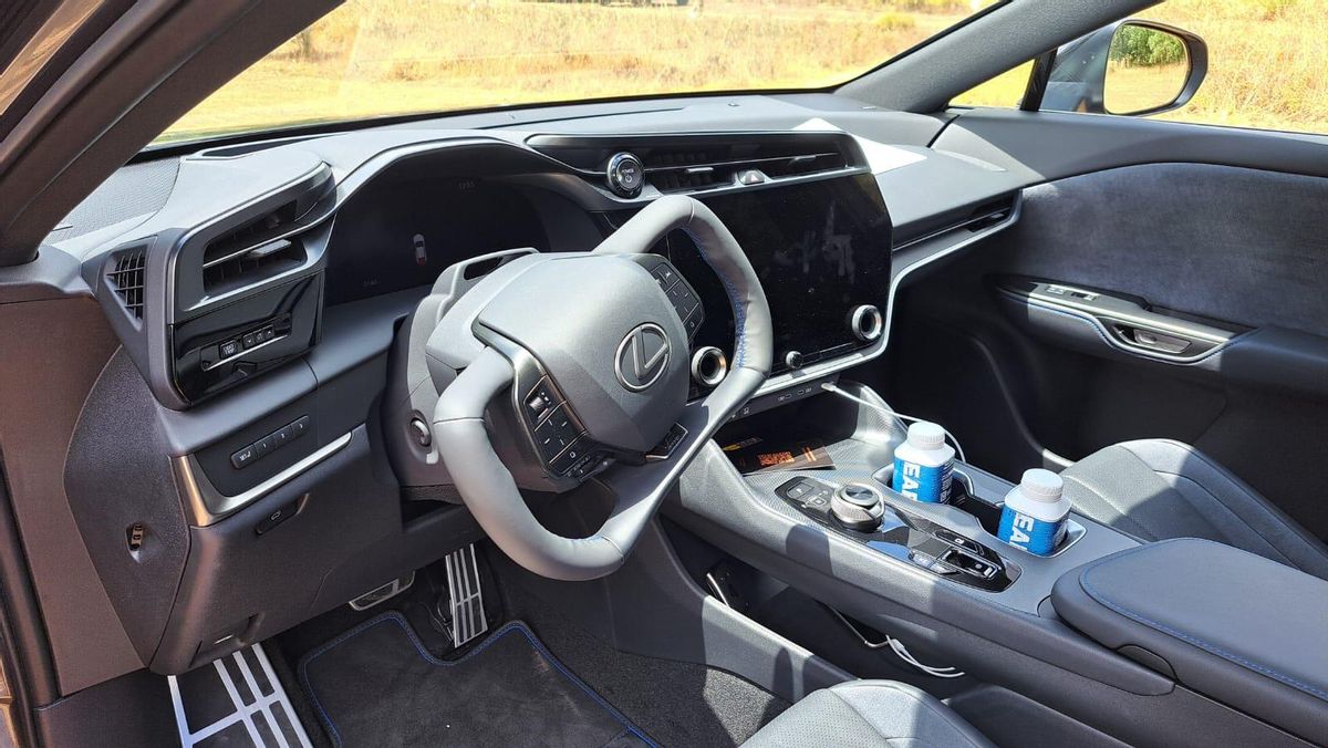 Lexus RZ: más potencia, eficiencia y deportividad