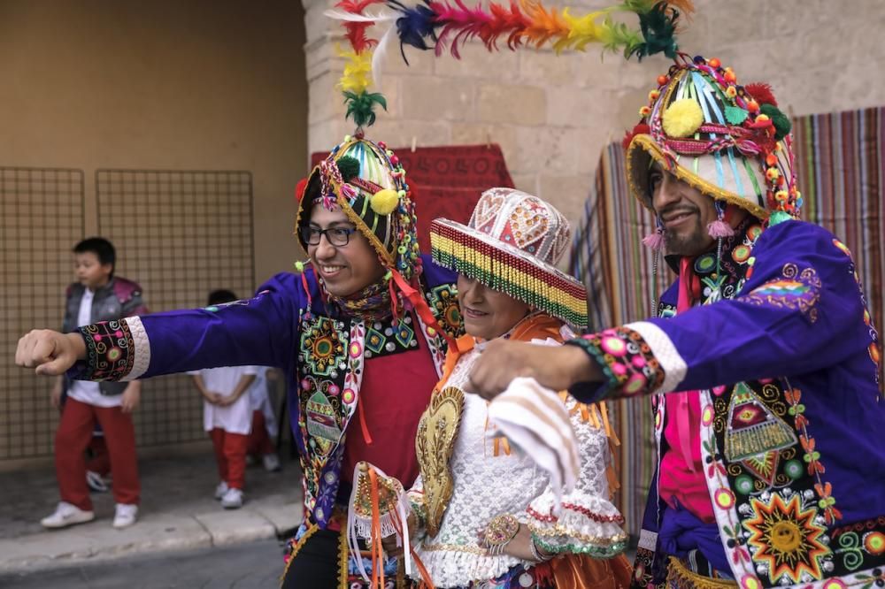 Am Internationalen Tag der Migranten (Sonntag, 18.12.) präsentierte sich Palma als multikulturelle Stadt. Beim Festival der Kulturen nahmen 16 Länder teil.