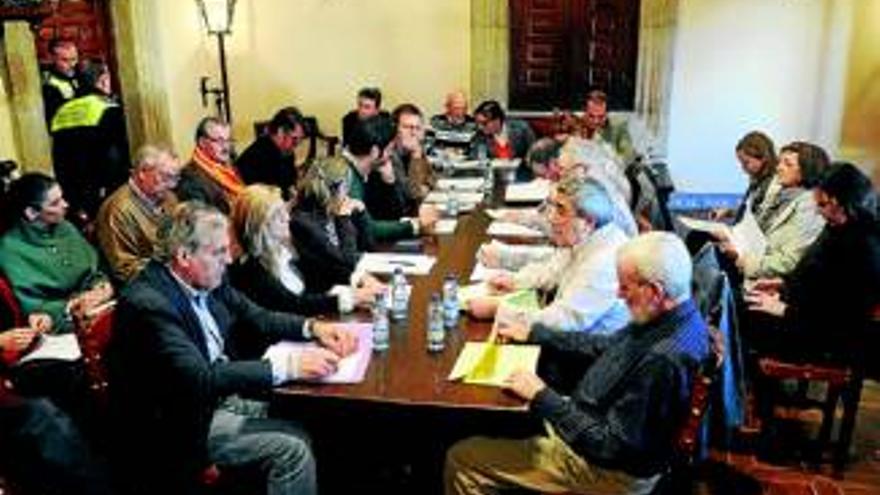 El presupuesto destina a nuevas contrataciones 1,5 millones