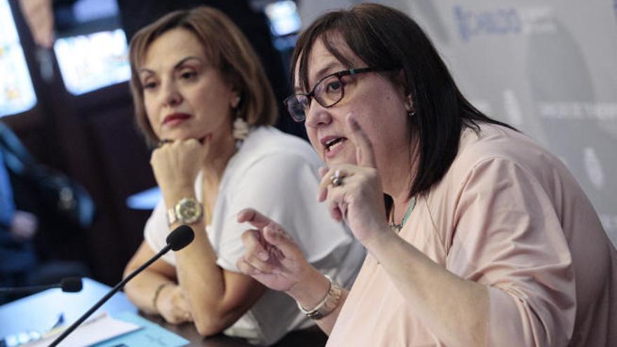 Berta Pérez y Marian Franquet, en un momento de la rueda de prensa.