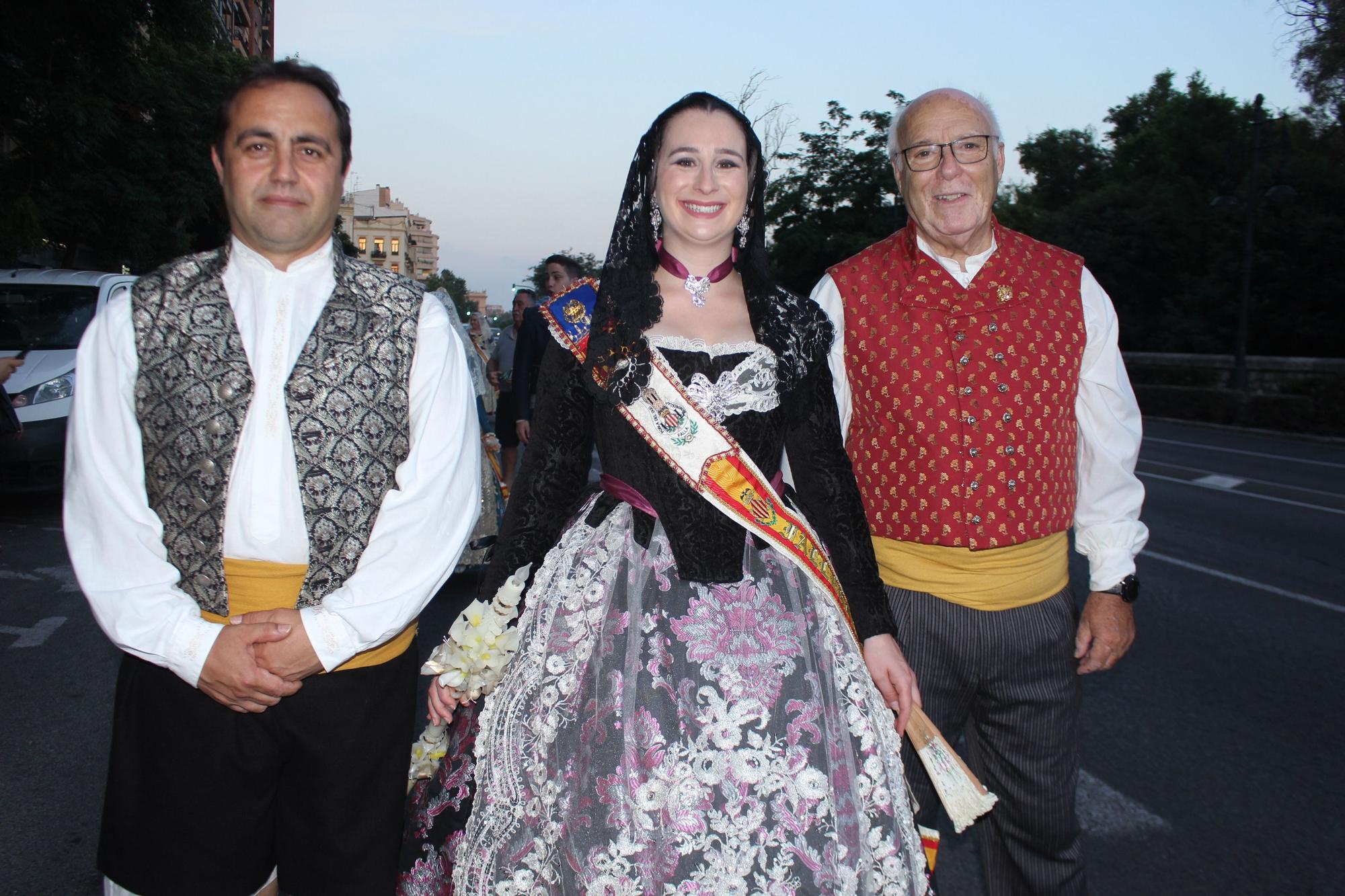 Carmen, Nerea, las cortes y las fallas de Zaidía acompañan al Cristo de la Fe