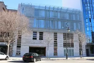 Reclamación laboral de 50.000 euros al Colegio de Médicos