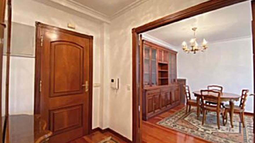 750 € Alquiler de piso en Travesía de Vigo, San Xoán (Vigo) 90 m2, 3 habitaciones, 2 baños, 8 €/m2...