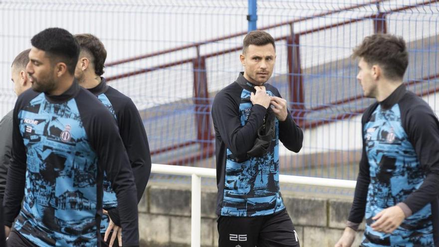 Alberto Martín, ayer, en su primer entrenamiento con el Avilés. | Miki López