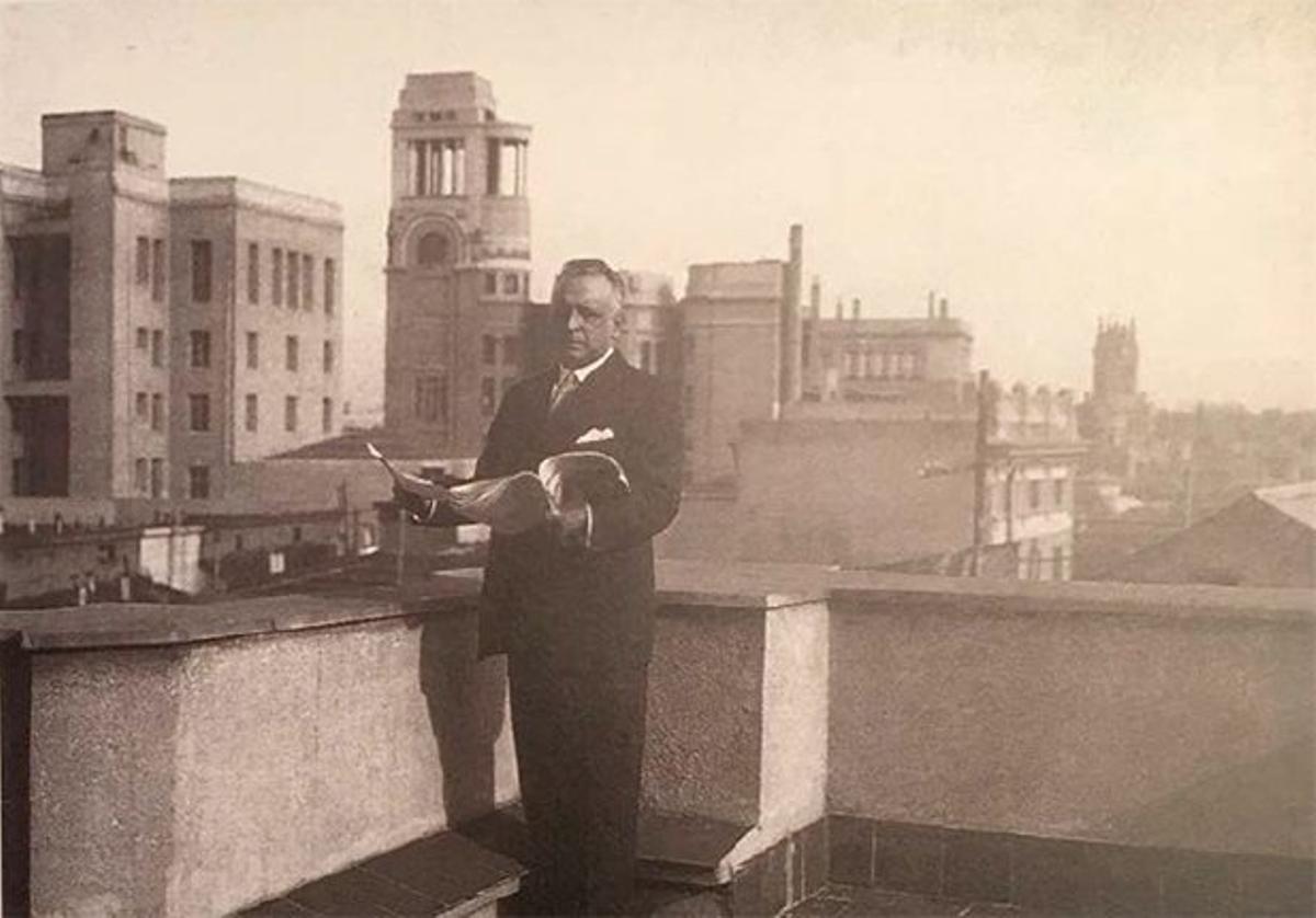 Antonio Palacios es el responsable de algunos de los edificios más emblemáticos de Madrid contruidos durante la primera mitad del S.XX