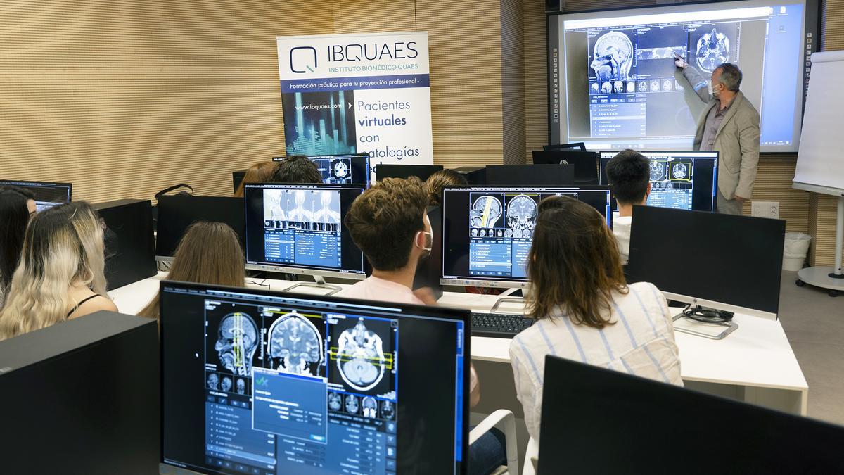 Los simuladores de Imagen de IBQUAES permiten estudiar patologías reales sobre pacientes virtuales.