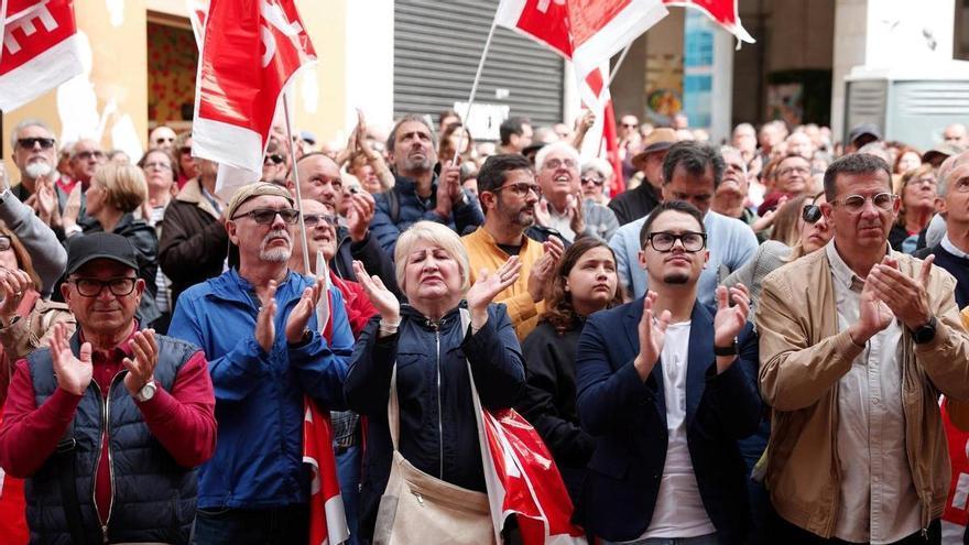 Auch auf Mallorca: Demonstration für Verbleib von Spaniens Regierungschef im Amt