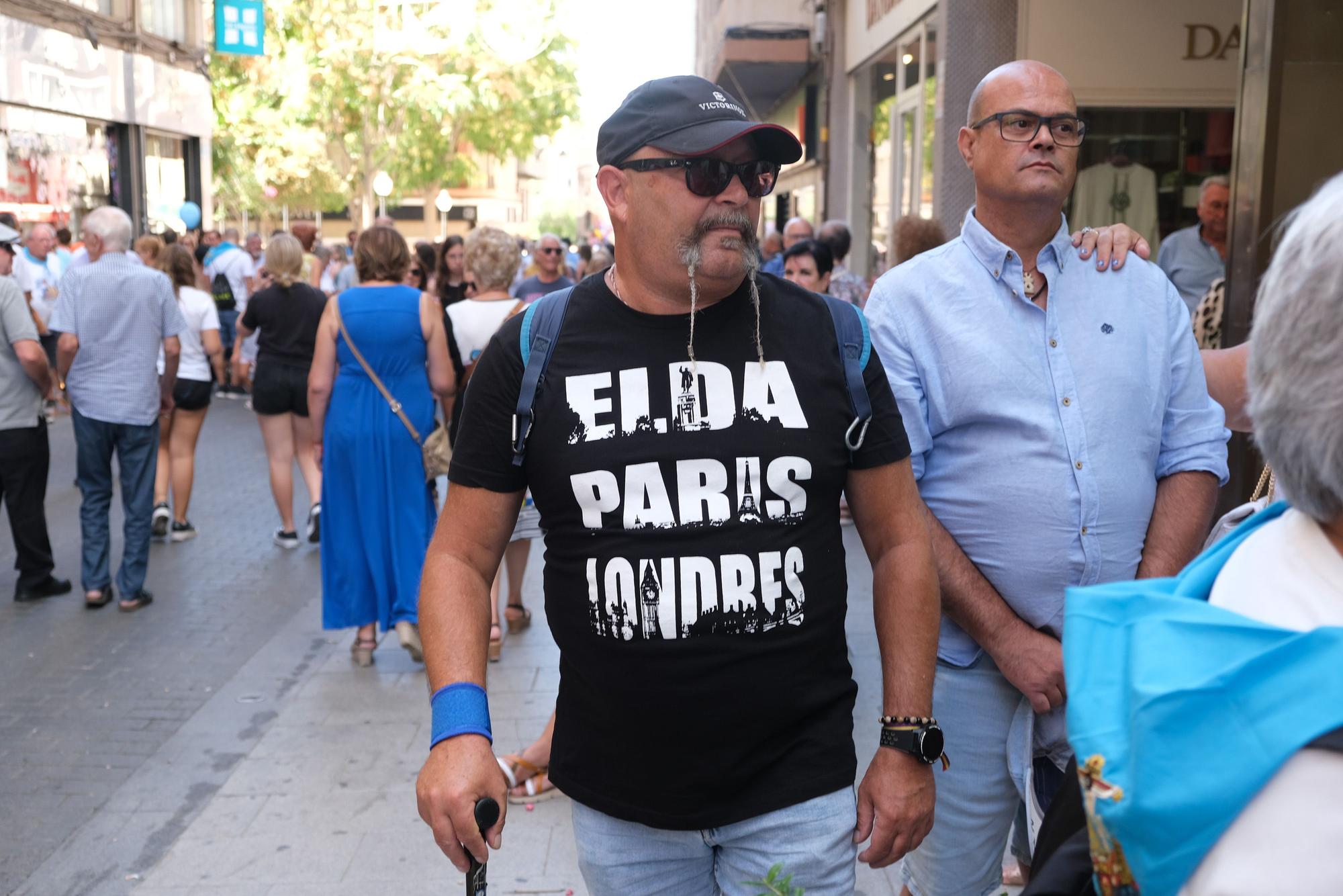 Así ha sido el "Correr la traca" y la suelta de globos de las Fiestas Mayores de Elda