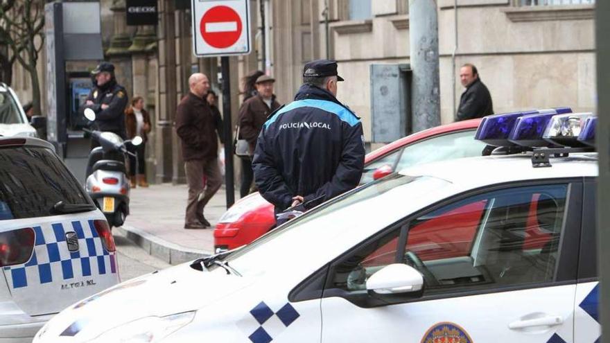 La intervención fue de la Policía Local de Ourense.  // Iñaki Osorio
