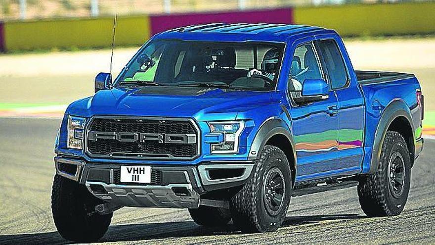 Ford, el poder del óvalo en circuito