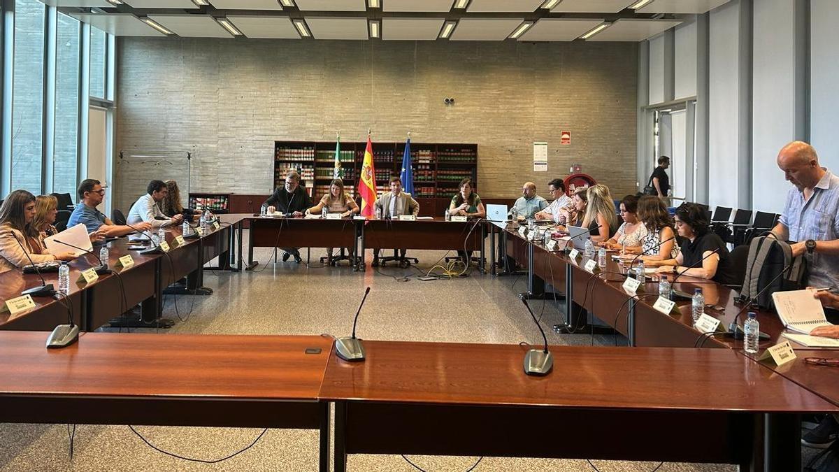 Reunión del Observatorio de Convivencia Escolar, ayer.