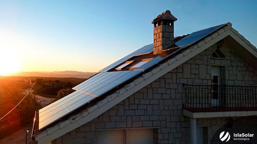 Instalación ejecutada por la empresa toresana en el tejado de una vivienda unifamiliar