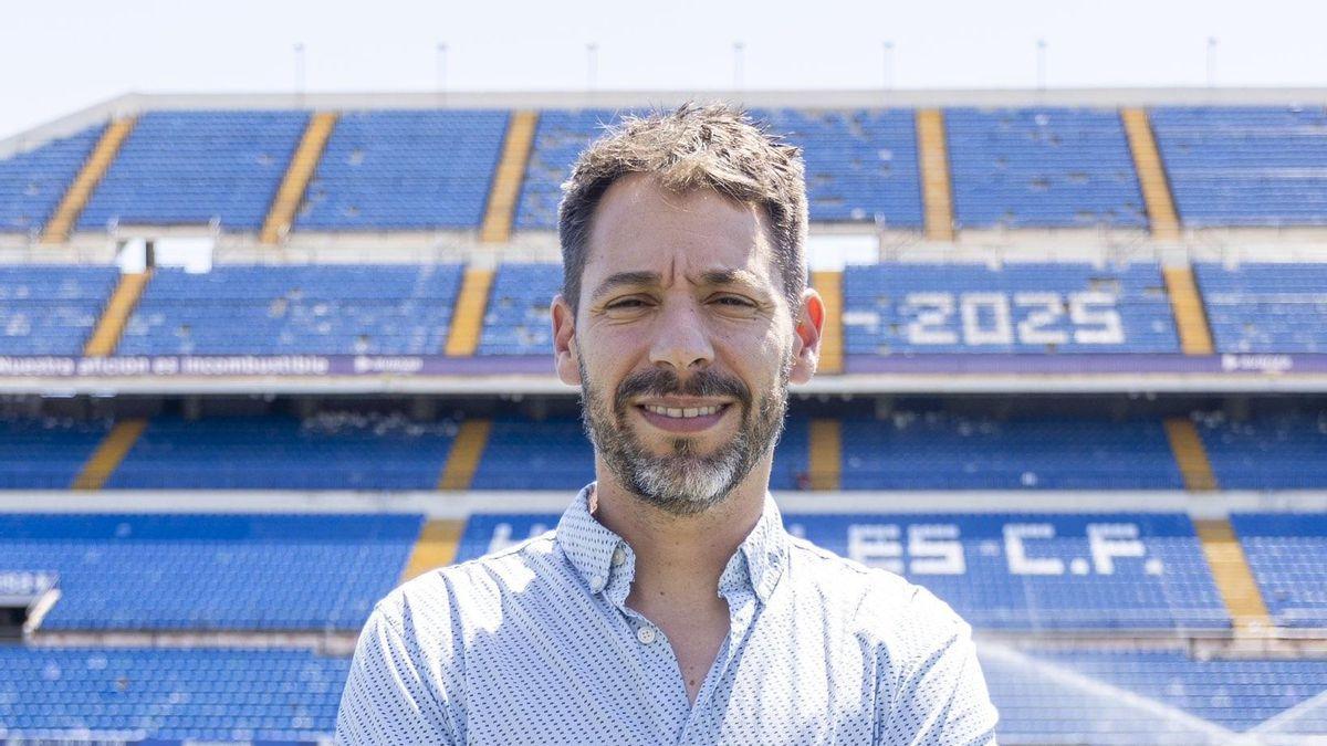 Campillo, en el Rico Pérez por su renovación como entrenador del Hércules B