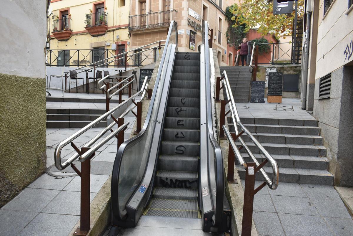 Imagen de las escaleras de la calle Alzapiernas.