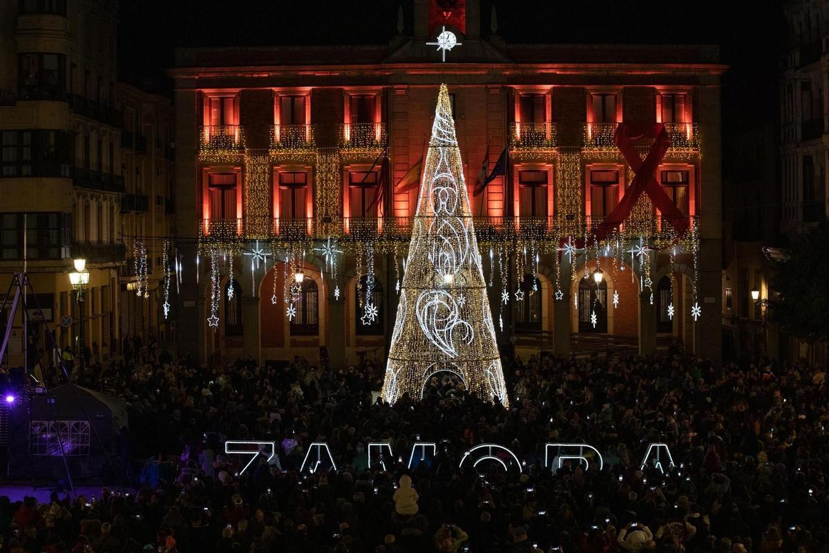 Encendido de luces en Zamora.