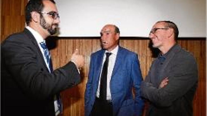 Xavier Amores, Antoni Esteve i Jordi Vinyas abans de començar l&#039;acte.