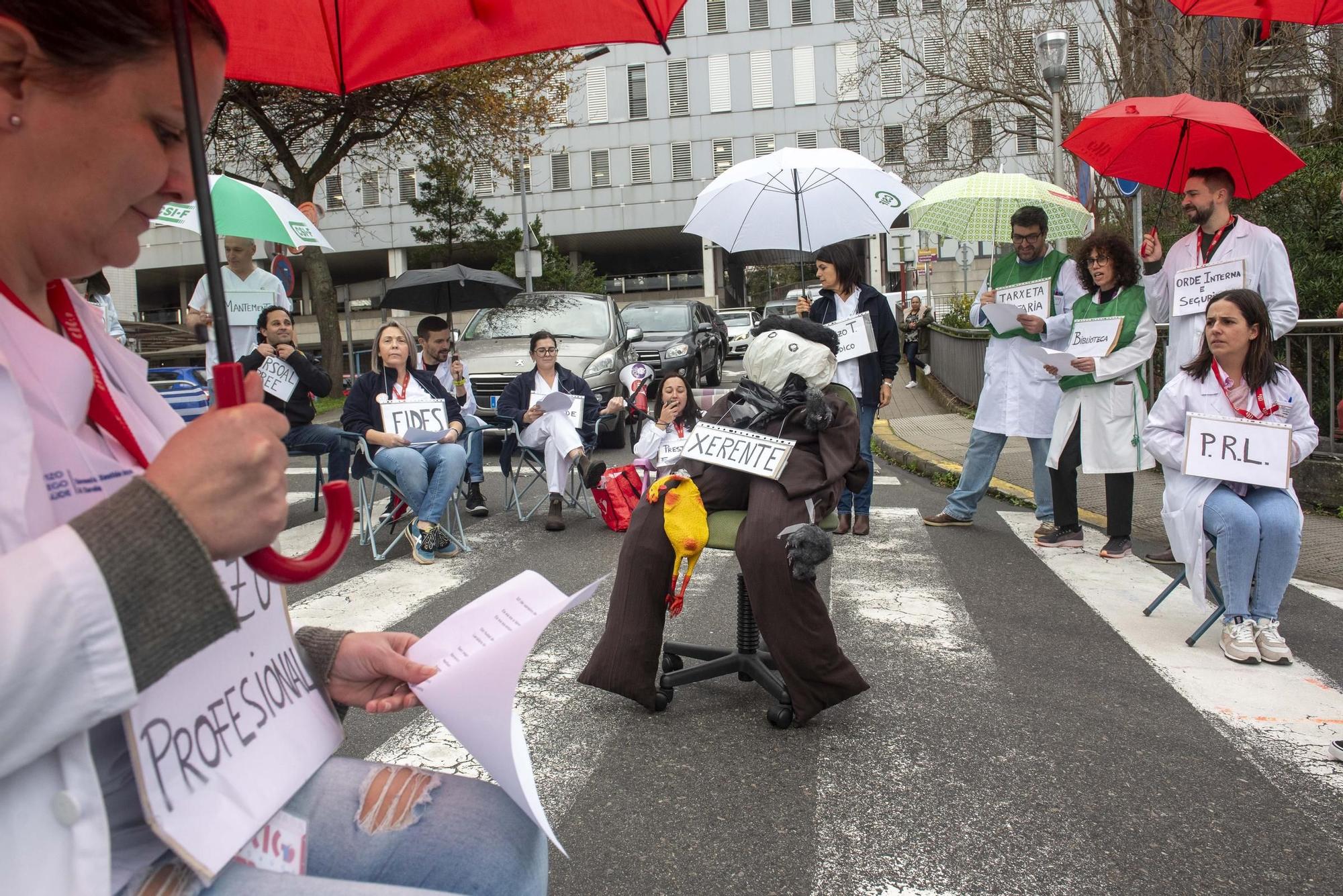Personal del hospital de A Coruña protesta por la «nefasta gestión» en el traslado a ExpoCoruña