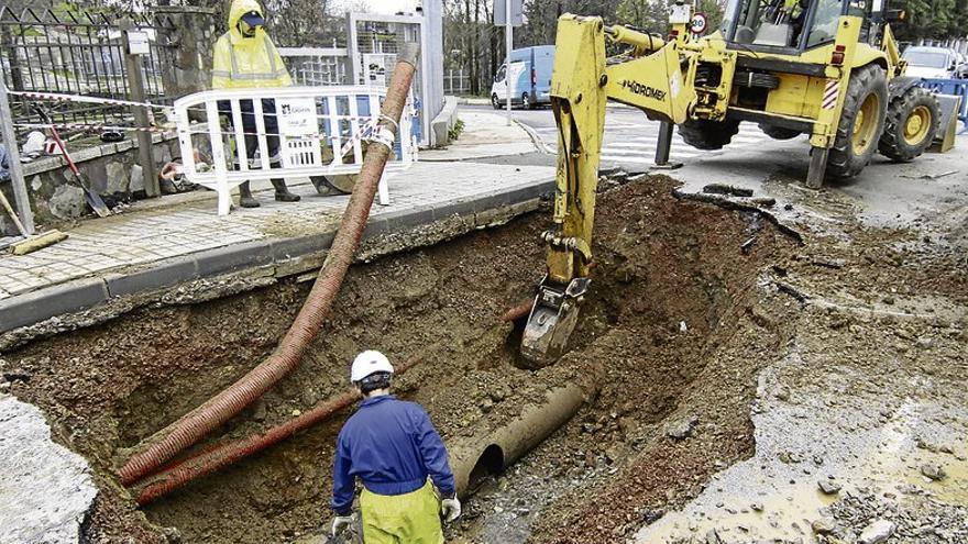 Canal pide la revisión del contrato del agua en Cáceres al bajar ingresos y subir costes