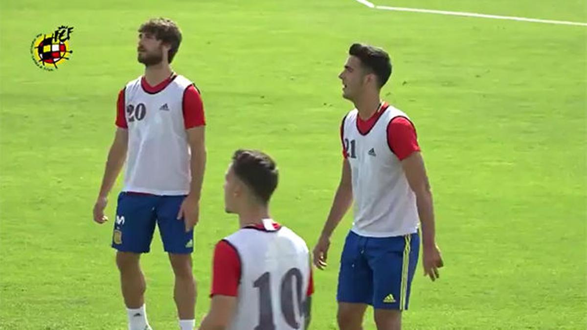 Mikel Merino dejó muestras de su calidad entrenando con la sub-21