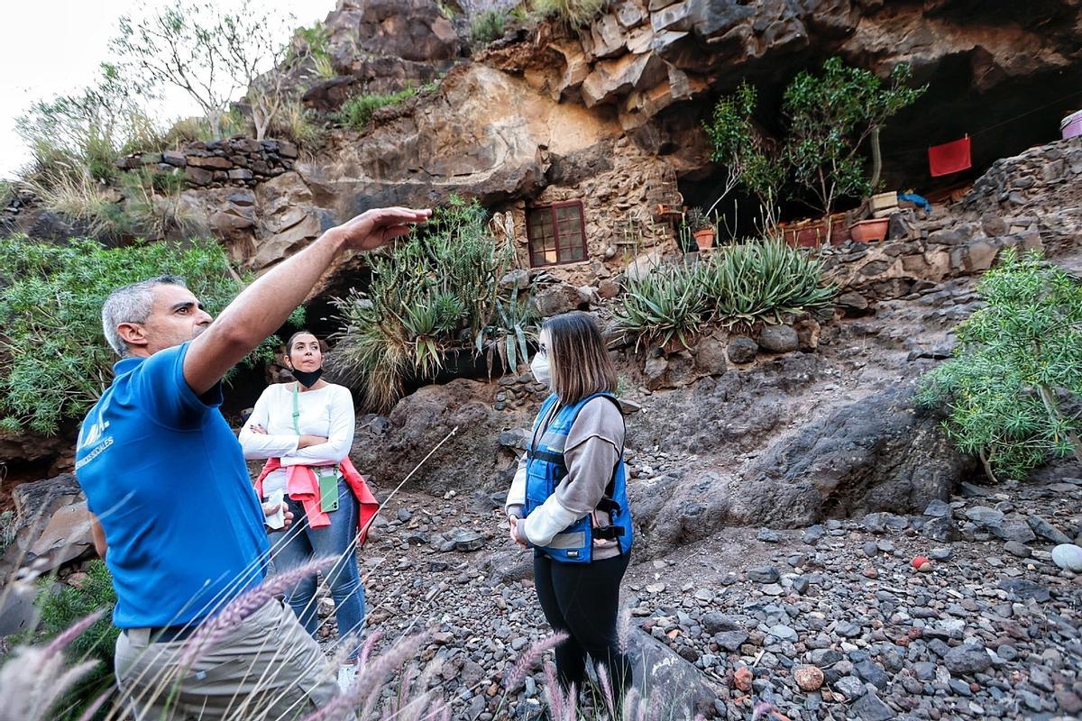 Recorrido por los barrancos de Santa Cruz con la UMA