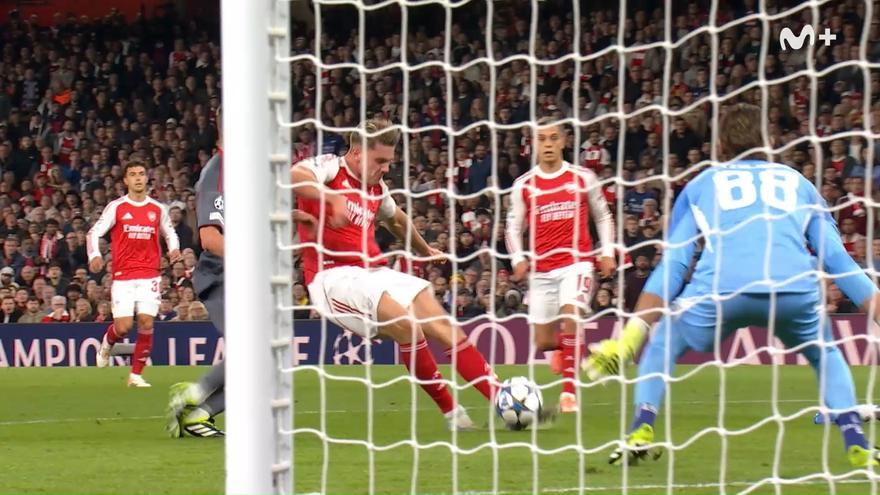 Arsenal - Olympiacos: El gol de Gabriel Martinelli