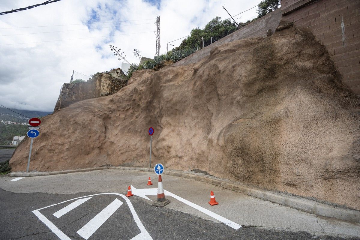 Vía de acceso a Los Llanetes en Valsequillo