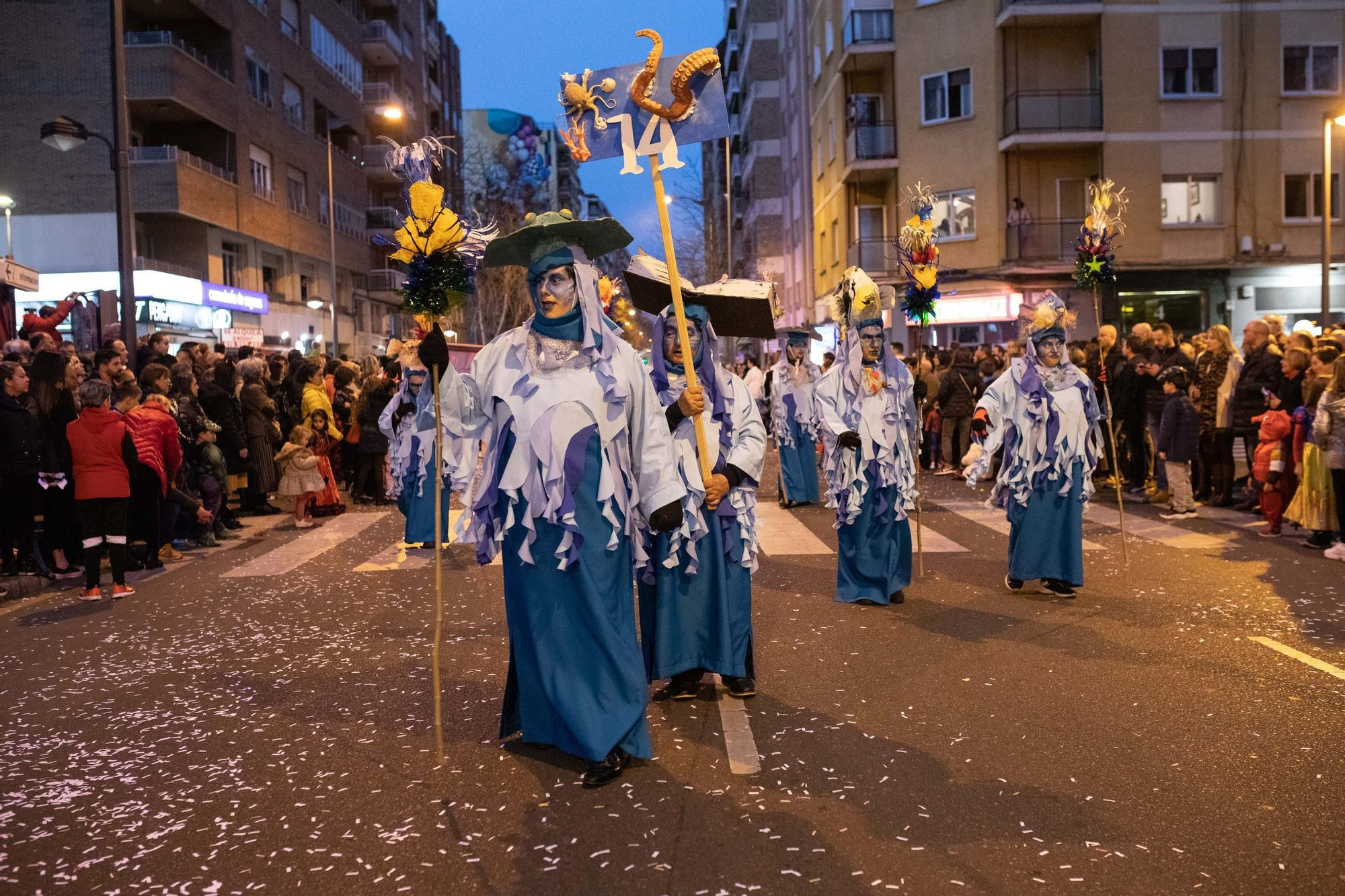 GALERÍA | Zamora se llena de color en el desfile de Carnaval